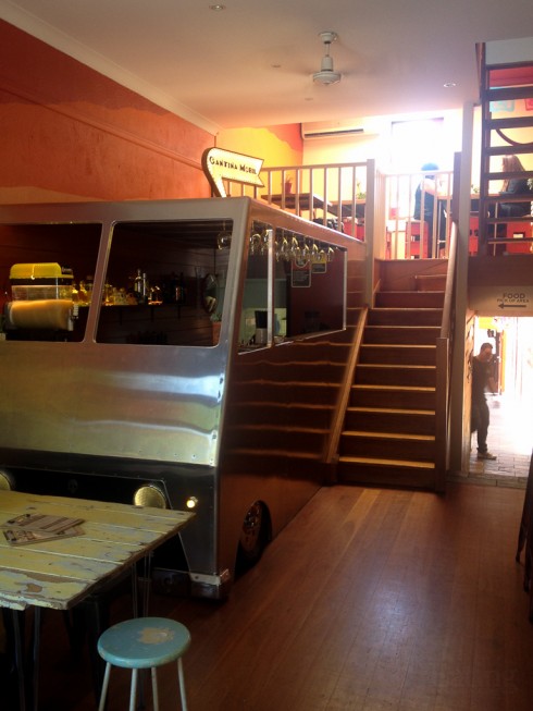 Cantina Mobil Bar & Garage